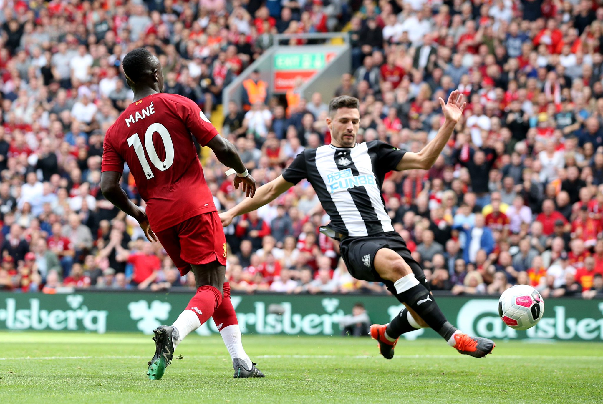 一個充滿自 一個充滿自